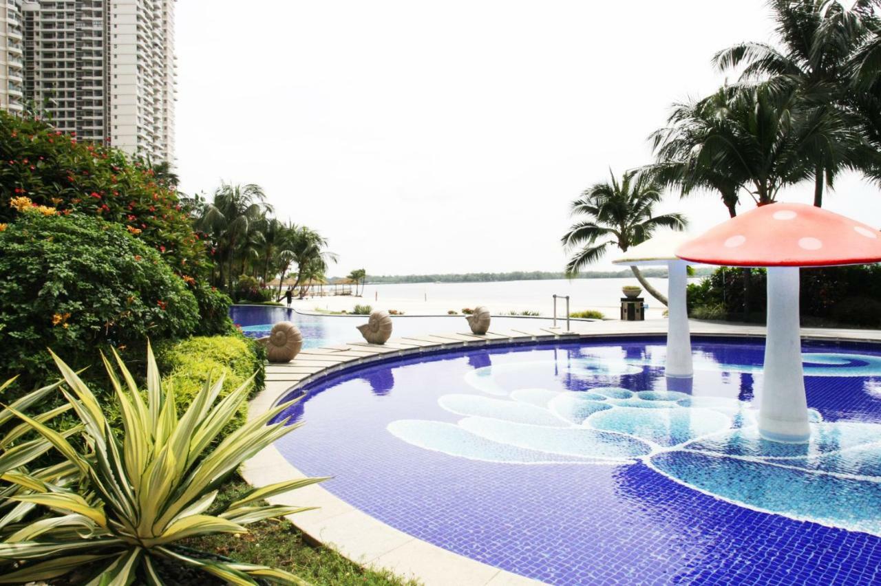 Country Garden Danga Bay ,Bay Point Apartment Johor Bahru Exterior photo